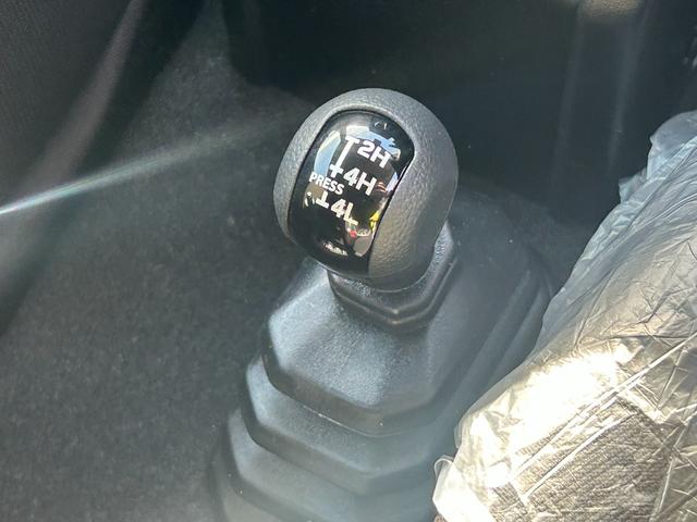 ジムニー ＸＣ　スズキセーフティサポート　クルーズコントロール　衝突被害軽減ブレーキ　ＬＥＤヘッドライト　プッシュボタンスタート　アイドリングストップ　純正アルミホイール　シートヒーター　電動格ドアミラー（38枚目）