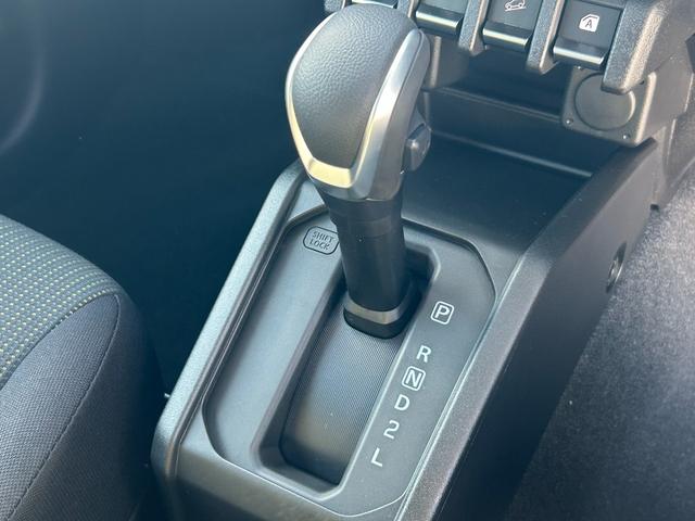 ジムニー ＸＣ　スズキセーフティサポート　クルーズコントロール　衝突被害軽減ブレーキ　ＬＥＤヘッドライト　プッシュボタンスタート　アイドリングストップ　純正アルミホイール　シートヒーター　電動格ドアミラー（39枚目）