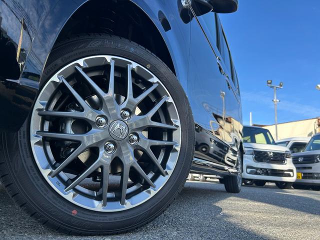 N-BOX 届出済未使用 両側パワスラ シートヒーター LEDヘッドライト 衝突軽減ブレーキ レーダークルコン 電動パーキングブレーキ 禁煙車(14枚目)