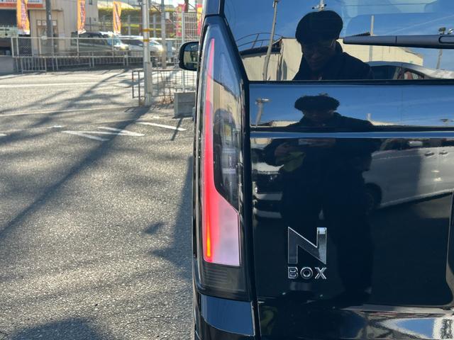 N-BOX 届出済未使用 両側パワスラ シートヒーター LEDヘッドライト 衝突軽減ブレーキ レーダークルコン 電動パーキングブレーキ 禁煙車(22枚目)