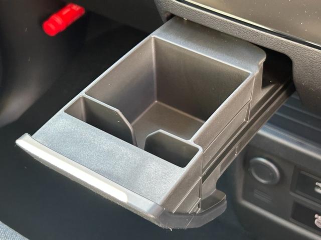 �肪�͂��₷���ʒu�Ƀh�����N�z���_�[����������Ă���܂���