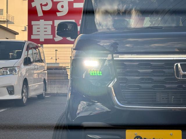 Ｎ－ＢＯＸカスタム ターボ　衝突軽減ブレーキ　レーダークルコン　シートヒーター　電子パーキング　ブレーキホールド　パワースライドドア　レーンキープ　コーナーセンサー　ＬＥＤヘッドライト　プッシュスタート　スマートキー（73枚目）