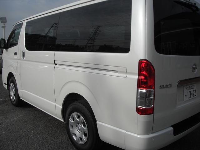 ハイエースバン ロングスーパーＧＬ　ダークプライムＳ　パノラミックビューモニター／デジタルインナーミラー／スカッフプレート／フロアマット／サイドバイザー／ＥＴＣ（10枚目）
