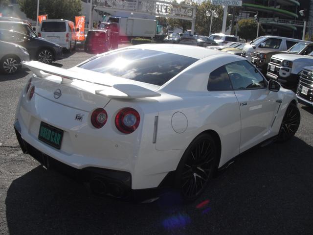 ＧＴ－Ｒ ブラックエディション　ＢＯＳＥサウンドシステム・ＬＥＤハイパーデイライトキャンセルスイッチ・ＧＴ－Ｒ専用フロアカーペット（10枚目）