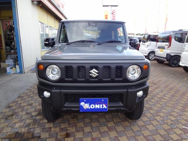 ジムニー ＸＣ　スズキセーフティーサポート　衝突軽減ブレーキ　誤発進抑制機能　ＬＥＤライト　ターボ　サイド＆カーテンエアバッグ　アイドリングストップ　クルコン　シートヒーター　リアソナー　アルミ　届出済み未使用車（3枚目）