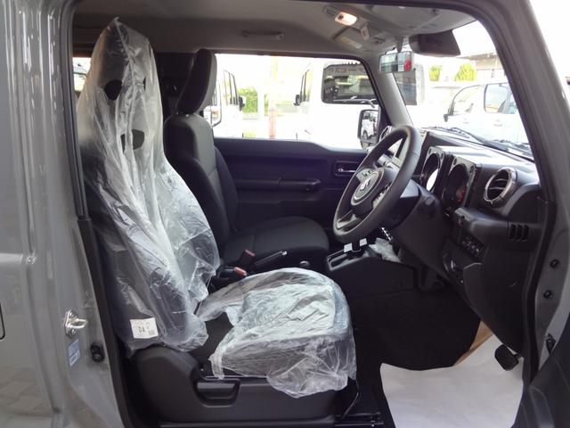 ジムニー ＸＣ　スズキセーフティーサポート　衝突軽減ブレーキ　誤発進抑制機能　ＬＥＤライト　ターボ　サイド＆カーテンエアバッグ　アイドリングストップ　クルコン　シートヒーター　リアソナー　アルミ　届出済み未使用車（8枚目）