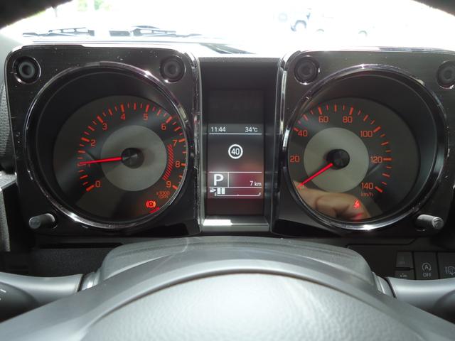 ジムニー ＸＣ　スズキセーフティーサポート　衝突軽減ブレーキ　誤発進抑制機能　ＬＥＤライト　ターボ　サイド＆カーテンエアバッグ　アイドリングストップ　クルコン　シートヒーター　リアソナー　届出済み未使用車（12枚目）