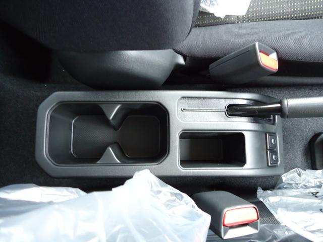 ジムニー ＸＣ　スズキセーフティーサポート　衝突軽減ブレーキ　誤発進抑制機能　ＬＥＤライト　ターボ　サイド＆カーテンエアバッグ　アイドリングストップ　クルコン　シートヒーター　リアソナー　届出済み未使用車（31枚目）