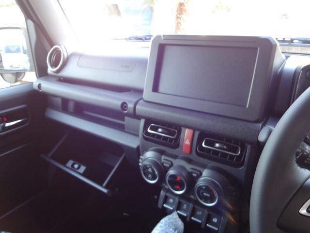 ジムニーノマド ＦＣ　スズキセーフティーサポート　衝突軽減ブレーキ　ＬＥＤライト　アイドリングストップ　アダプティブクルーズコントロール　シートヒーター　サイド＆カーテンエアバッグ　スマ－トキ－　アルミ　登録済み未使用車（15枚目）