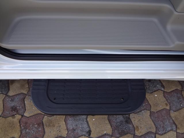 エブリイワゴン ＰＺターボスペシャル　スズキセーフティーサポート　衝突軽減ブレーキ　誤発進抑制機能　ＬＥＤライト　両側電動スライドドア＆左オートステップ　ハイルーフ　アイドリングストップ　スマ－トキ－　プッシュスタート　届出済み未使用車（41枚目）