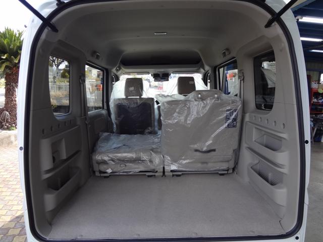 エブリイワゴン ＰＺターボスペシャル　スズキセーフティーサポート　衝突軽減ブレーキ　誤発進抑制機能　ＬＥＤライト　両側電動スライドドア＆左オートステップ　ハイルーフ　アイドリングストップ　スマ－トキ－　プッシュスタート　届出済み未使用車（46枚目）