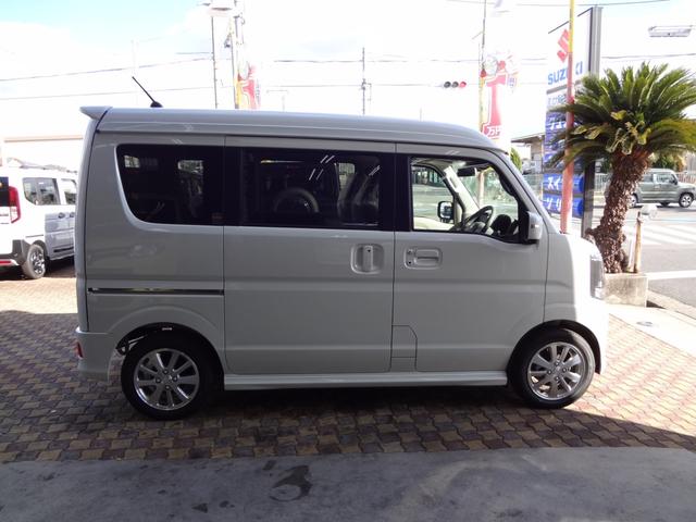 エブリイワゴン ＰＺターボスペシャル　スズキセーフティーサポート　衝突軽減ブレーキ　誤発進抑制機能　ＬＥＤライト　両側電動スライドドア＆左オートステップ　ハイルーフ　アイドリングストップ　スマ－トキ－　プッシュスタート　届出済み未使用車（60枚目）