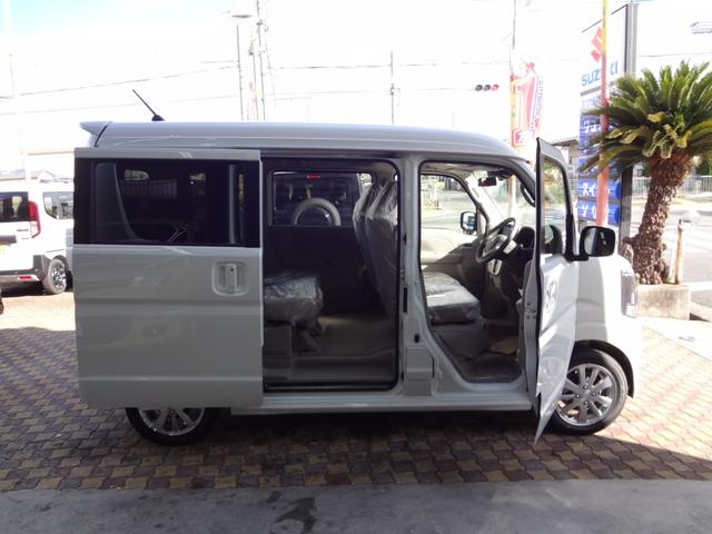 エブリイワゴン ＰＺターボスペシャル　スズキセーフティーサポート　衝突軽減ブレーキ　誤発進抑制機能　ＬＥＤライト　両側電動スライドドア＆左オートステップ　ハイルーフ　アイドリングストップ　スマ－トキ－　プッシュスタート　届出済み未使用車（61枚目）