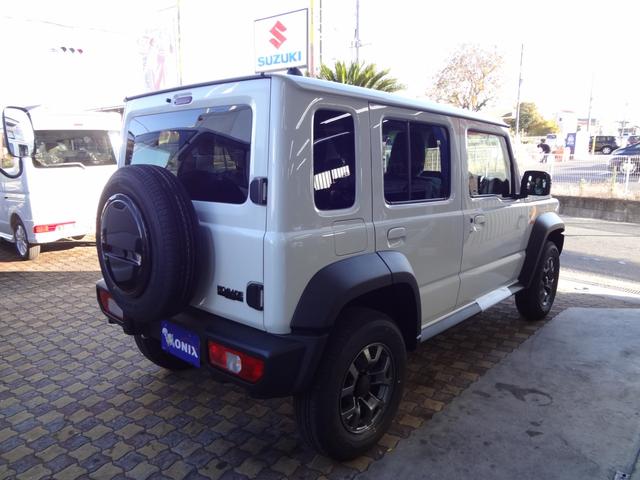 ジムニーノマド ＦＣ　スズキセーフティーサポート　衝突軽減ブレーキ　ＬＥＤライト　アダプティブクルーズコントロール　アイドリングストップ　シートヒーター　リアソナー　スマ－トキ－　プッシュスタート　登録済み未使用車（5枚目）