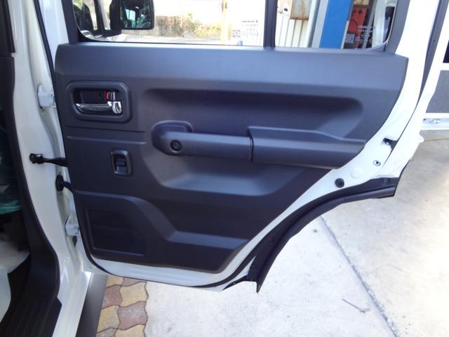 ジムニーノマド ＦＣ　スズキセーフティーサポート　衝突軽減ブレーキ　ＬＥＤライト　アダプティブクルーズコントロール　アイドリングストップ　シートヒーター　リアソナー　スマ－トキ－　プッシュスタート　登録済み未使用車（47枚目）