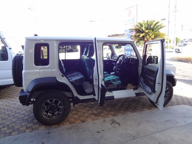 ジムニーノマド ＦＣ　スズキセーフティーサポート　衝突軽減ブレーキ　ＬＥＤライト　アダプティブクルーズコントロール　アイドリングストップ　シートヒーター　リアソナー　スマ－トキ－　プッシュスタート　登録済み未使用車（62枚目）