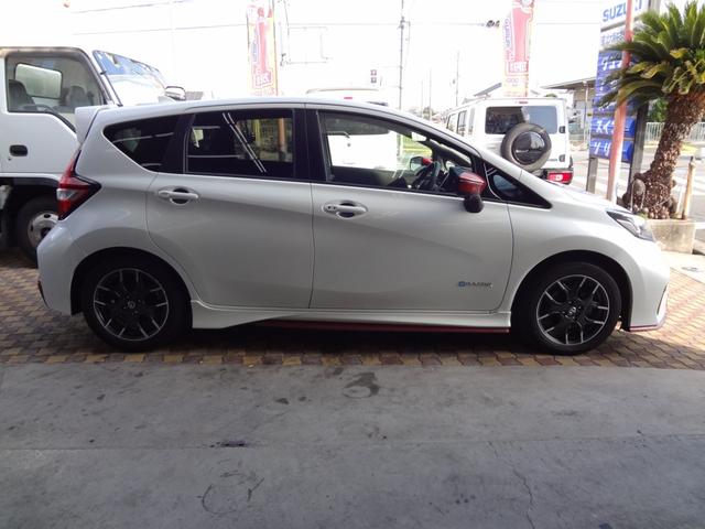 ノート e-パワーニスモ 1年間走行距離無制限保証 エマージェンシーブレーキ LEDライト メモリーナビ フルセグTV 全周囲モニター ETC アイドリングストップ インテリジェントルームミラー スマ-トキ- アルミ 禁煙車(71枚目)