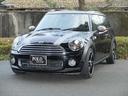 クーパー クラブマン ボンドストリートパッケージ ワンオーナー 禁煙車 黒革スポーツシート シートヒーター クロームラインインテリア ボンネットストライプ 純正17インチアロイホイール(56枚目)