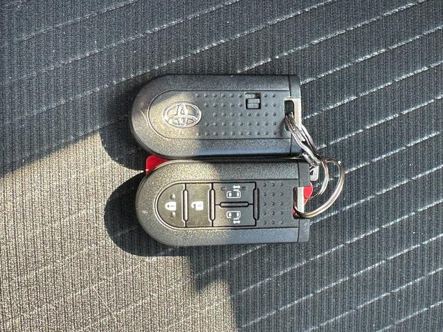 ルーミー Ｇ　ウェルキャブ　助手席電動リフトＵＰシート　純正メモリーナビ　バックカメラ　両側Ｐスライド　ＬＥＤヘッドライト　カスタム用１４インチＡＷ　Ｃソナー　衝突被害軽減ブレーキ　ドラレコ　オートハイビーム（41枚目）
