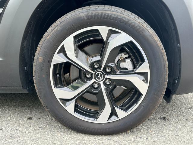 ＭＸ－３０ロータリーＥＶ エディションＲ　純正ＳＤナビ・ＴＶ　ＢＯＳＥサウンド　全方位カメラ　衝突被害軽減ブレーキ　ＬＫＡ　ＡＨＢ　ＢＳＭ　ＥＴＣ　ハーフレザーパワーシート　シートヒーター　純正１８インチＡＷ　Ｃソナー　ＬＥＤヘッドライト（20枚目）