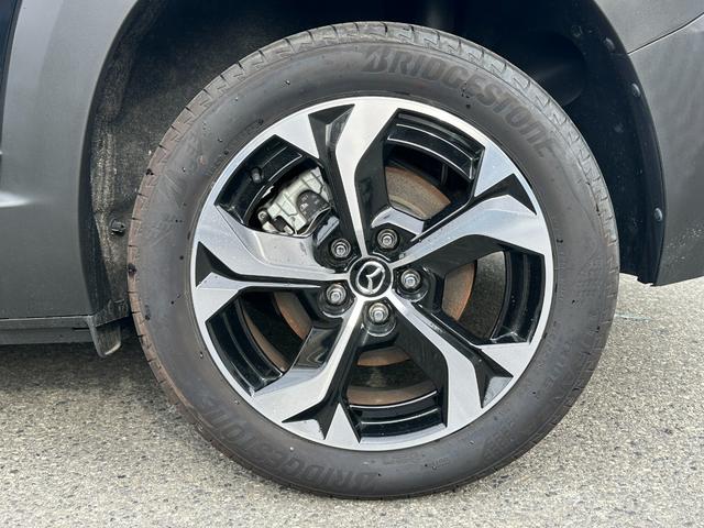 ＭＸ－３０ロータリーＥＶ エディションＲ　純正ＳＤナビ・ＴＶ　ＢＯＳＥサウンド　全方位カメラ　衝突被害軽減ブレーキ　ＬＫＡ　ＡＨＢ　ＢＳＭ　ＥＴＣ　ハーフレザーパワーシート　シートヒーター　純正１８インチＡＷ　Ｃソナー　ＬＥＤヘッドライト（23枚目）