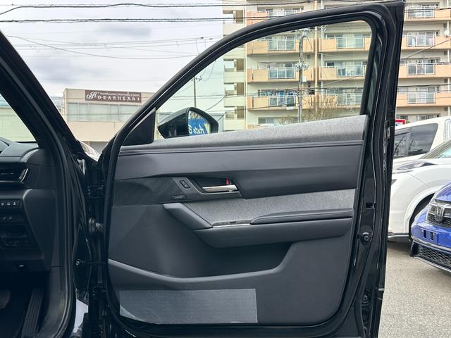 ＭＸ－３０ロータリーＥＶ エディションＲ　純正ＳＤナビ・ＴＶ　ＢＯＳＥサウンド　全方位カメラ　衝突被害軽減ブレーキ　ＬＫＡ　ＡＨＢ　ＢＳＭ　ＥＴＣ　ハーフレザーパワーシート　シートヒーター　純正１８インチＡＷ　Ｃソナー　ＬＥＤヘッドライト（25枚目）
