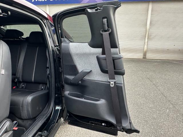 ＭＸ－３０ロータリーＥＶ エディションＲ　純正ＳＤナビ・ＴＶ　ＢＯＳＥサウンド　全方位カメラ　衝突被害軽減ブレーキ　ＬＫＡ　ＡＨＢ　ＢＳＭ　ＥＴＣ　ハーフレザーパワーシート　シートヒーター　純正１８インチＡＷ　Ｃソナー　ＬＥＤヘッドライト（26枚目）