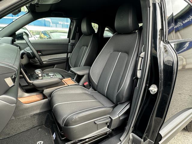 ＭＸ－３０ロータリーＥＶ エディションＲ　純正ＳＤナビ・ＴＶ　ＢＯＳＥサウンド　全方位カメラ　衝突被害軽減ブレーキ　ＬＫＡ　ＡＨＢ　ＢＳＭ　ＥＴＣ　ハーフレザーパワーシート　シートヒーター　純正１８インチＡＷ　Ｃソナー　ＬＥＤヘッドライト（31枚目）
