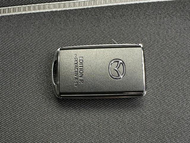ＭＸ－３０ロータリーＥＶ エディションＲ　純正ＳＤナビ・ＴＶ　ＢＯＳＥサウンド　全方位カメラ　衝突被害軽減ブレーキ　ＬＫＡ　ＡＨＢ　ＢＳＭ　ＥＴＣ　ハーフレザーパワーシート　シートヒーター　純正１８インチＡＷ　Ｃソナー　ＬＥＤヘッドライト（40枚目）