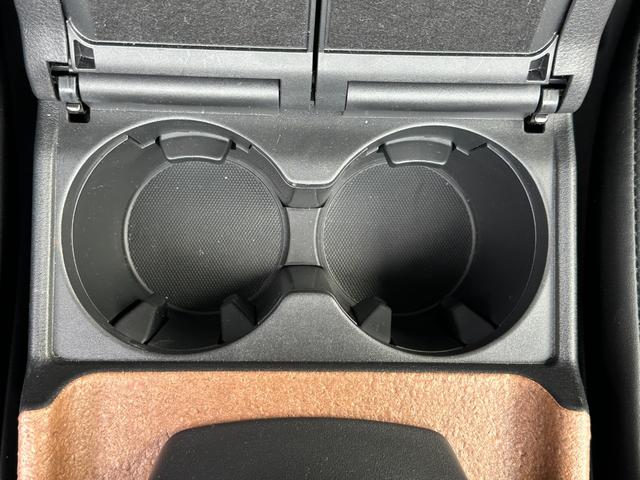 ＭＸ－３０ロータリーＥＶ エディションＲ　純正ＳＤナビ・ＴＶ　ＢＯＳＥサウンド　全方位カメラ　衝突被害軽減ブレーキ　ＬＫＡ　ＡＨＢ　ＢＳＭ　ＥＴＣ　ハーフレザーパワーシート　シートヒーター　純正１８インチＡＷ　Ｃソナー　ＬＥＤヘッドライト（42枚目）