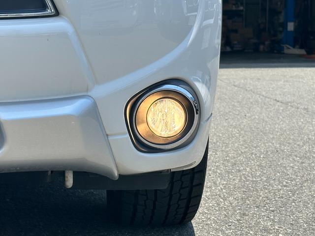 アウトランダーＰＨＥＶ Ｇプレミアムパッケージ　純正メモリーナビ　Ｂカメラ　ロックフォード　黒革パワーシート　ドラレコ　衝突被害軽減Ｂ　レーダークルーズ　ＬＫＡ　シートヒーター　ＥＴＣ　ＬＥＤヘッドライト　純正１８インチＡＷ　１５００Ｗ電源（17枚目）