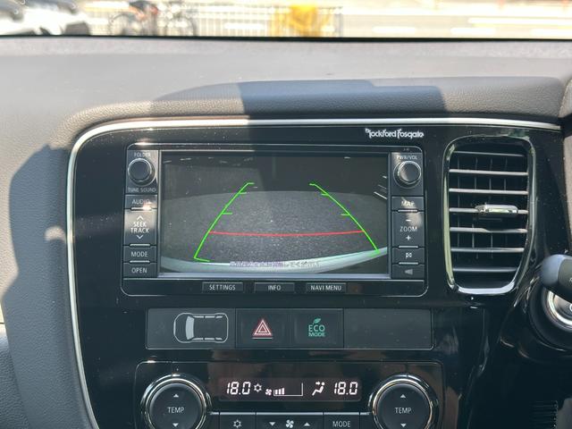 アウトランダーＰＨＥＶ Ｇプレミアムパッケージ　純正メモリーナビ　Ｂカメラ　ロックフォード　黒革パワーシート　ドラレコ　衝突被害軽減Ｂ　レーダークルーズ　ＬＫＡ　シートヒーター　ＥＴＣ　ＬＥＤヘッドライト　純正１８インチＡＷ　１５００Ｗ電源（36枚目）