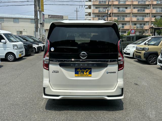 セレナ ｅ－パワー　ハイウェイスターＶ　純正１０ｉｎメモリーナビＴＶ　アラウンドビューカメラ　プロパイロット　両側ハンズフリーパワースライドドア　エマージェンシーブレーキ　電動パーキングブレーキ　純正１６ｉｎＡＷ　デジタルミラー　ＥＴＣ（12枚目）