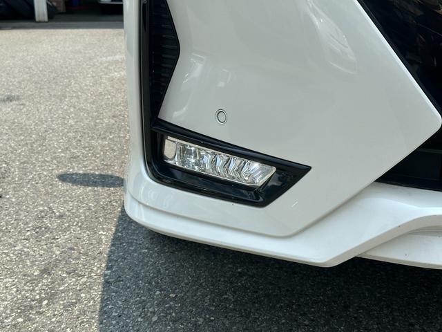 セレナ ｅ－パワー　ハイウェイスターＶ　純正１０ｉｎメモリーナビＴＶ　アラウンドビューカメラ　プロパイロット　両側ハンズフリーパワースライドドア　エマージェンシーブレーキ　電動パーキングブレーキ　純正１６ｉｎＡＷ　デジタルミラー　ＥＴＣ（16枚目）