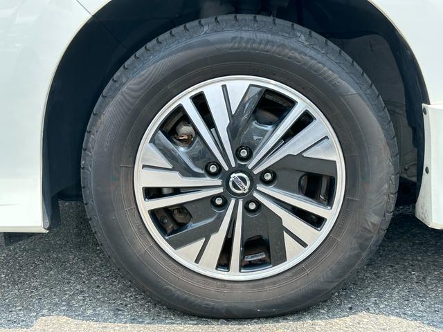 セレナ ｅ－パワー　ハイウェイスターＶ　純正１０ｉｎメモリーナビＴＶ　アラウンドビューカメラ　プロパイロット　両側ハンズフリーパワースライドドア　エマージェンシーブレーキ　電動パーキングブレーキ　純正１６ｉｎＡＷ　デジタルミラー　ＥＴＣ（22枚目）