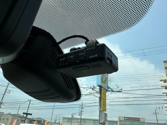 セレナ ｅ－パワー　ハイウェイスターＶ　純正１０ｉｎメモリーナビＴＶ　アラウンドビューカメラ　プロパイロット　両側ハンズフリーパワースライドドア　エマージェンシーブレーキ　電動パーキングブレーキ　純正１６ｉｎＡＷ　デジタルミラー　ＥＴＣ（43枚目）