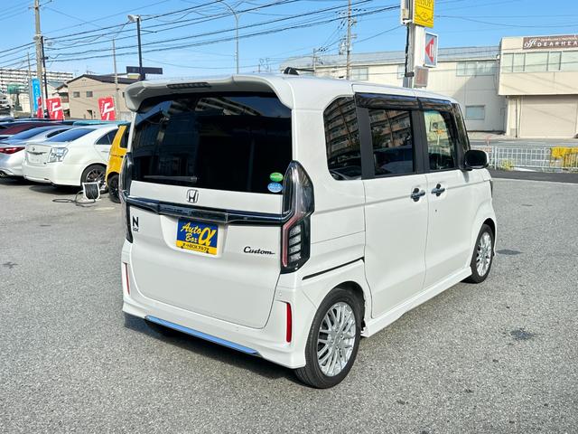 Ｎ－ＢＯＸカスタム Ｌターボ　ホンダセンシング　社外メモリーナビ・フルセグＴＶ　バックカメラ　両側パワースライド　ハーフレザーシート　ＬＥＤヘッドライト・ＬＥＤフォグ　ＬＫＡ・ＴＲＣ・ＥＴＣ　無限フロントグリル　ライトレベライザー（11枚目）