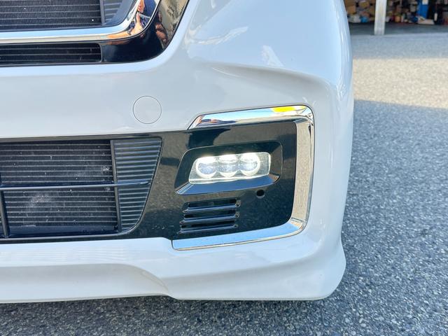 Ｎ－ＢＯＸカスタム Ｌターボ　ホンダセンシング　社外メモリーナビ・フルセグＴＶ　バックカメラ　両側パワースライド　ハーフレザーシート　ＬＥＤヘッドライト・ＬＥＤフォグ　ＬＫＡ・ＴＲＣ・ＥＴＣ　無限フロントグリル　ライトレベライザー（17枚目）