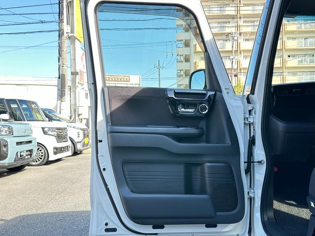 Ｎ－ＢＯＸカスタム Ｌターボ　ホンダセンシング　社外メモリーナビ・フルセグＴＶ　バックカメラ　両側パワースライド　ハーフレザーシート　ＬＥＤヘッドライト・ＬＥＤフォグ　ＬＫＡ・ＴＲＣ・ＥＴＣ　無限フロントグリル　ライトレベライザー（25枚目）