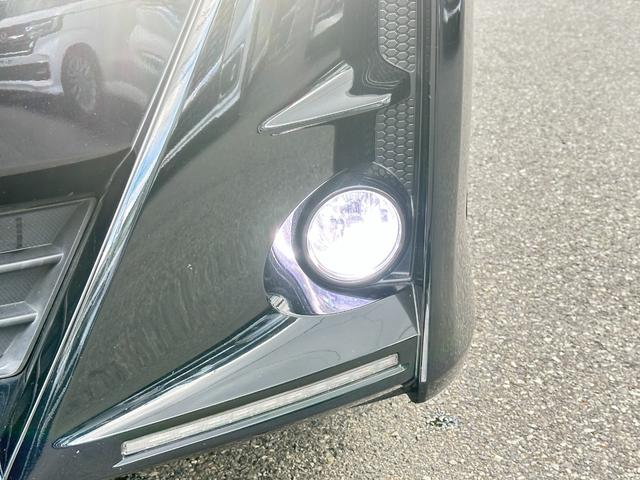 ヴォクシー ＺＳ　Ｇ’ｓ　純正８ｉｎメモリーナビＴＶ　Ｂカメラ　パワースライド　トヨタセーフティセンス　ＬＫＡ　ＴＲＣ　ＥＴＣ　Ｇ‘ｓ専用ハーフレザーシート　Ｇ‘ｓ専用１８インチＡＷ　オートハイビーム　ＬＥＤヘッドライト（17枚目）