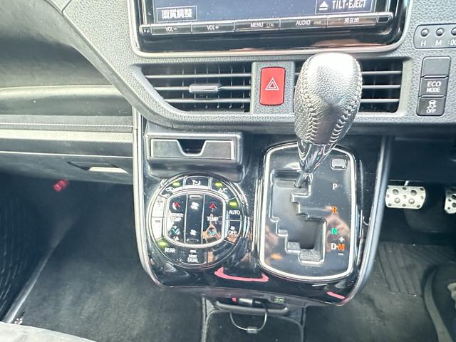 ヴォクシー ＺＳ　Ｇ’ｓ　純正８ｉｎメモリーナビＴＶ　Ｂカメラ　パワースライド　トヨタセーフティセンス　ＬＫＡ　ＴＲＣ　ＥＴＣ　Ｇ‘ｓ専用ハーフレザーシート　Ｇ‘ｓ専用１８インチＡＷ　オートハイビーム　ＬＥＤヘッドライト（40枚目）