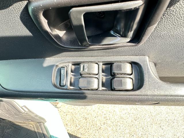 ハイゼットカーゴ デッキバンＧ　ワンオーナー　５ＭＴ　リフトアップ　ドライブレコーダー　ＬＥＤヘッドライト＆ＬＥＤフォグライト　電動格納ミラー　ライトレベライザー　アイドリングストップ　社外ＣＤチューナー　ＥＴＣ（32枚目）