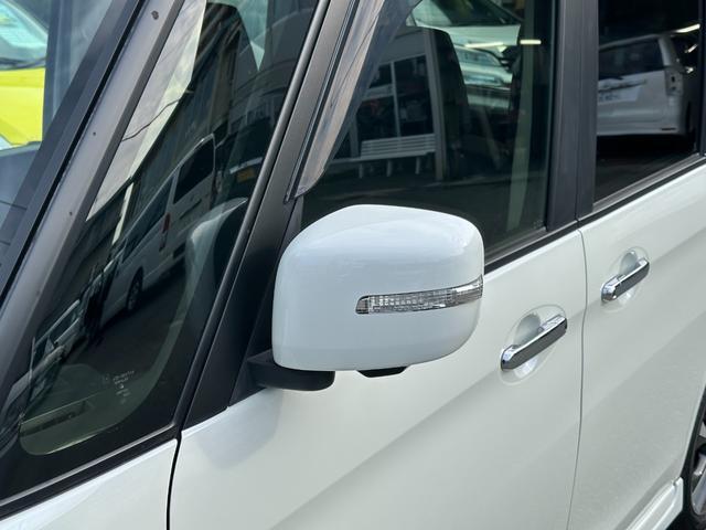 スペーシアカスタムＺ ターボ　純正８インチナビ　全方位カメラ　両側Ｐスライド　ＤＣＢＳ　クルーズコントロール　ＬＫＡ　シートヒーター　ＥＴＣ　純正１５インチＡＷ　ナノイー　ＨＩＤヘッドライト　ＬＥＤフォグライト　スマートキー（19枚目）