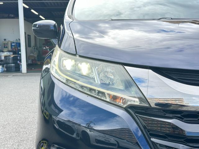 オデッセイ アブソルート・２０ｔｈアニバーサリー　純正８ｉｎメモリーナビ　バックカメラ　両側パワースライドドア　ＬＥＤヘッドライト　フォグライト　ハーフレザーシート　クルーズコントロール　ＣＴＢＡ　ＴＲＣ　ＥＴＣ　アイドリングストップ　パワーシート（13枚目）