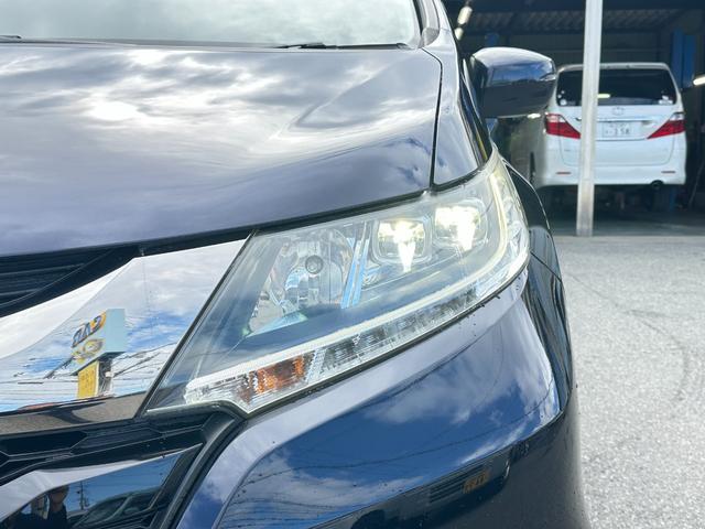 オデッセイ アブソルート・２０ｔｈアニバーサリー　純正８ｉｎメモリーナビ　バックカメラ　両側パワースライドドア　ＬＥＤヘッドライト　フォグライト　ハーフレザーシート　クルーズコントロール　ＣＴＢＡ　ＴＲＣ　ＥＴＣ　アイドリングストップ　パワーシート（14枚目）