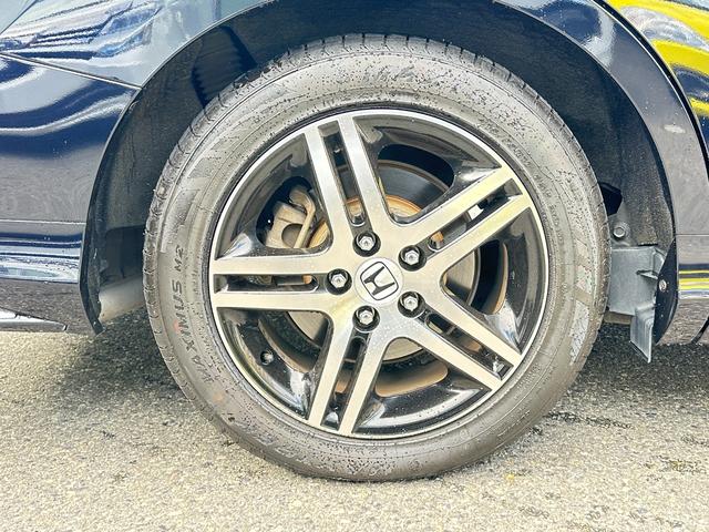 オデッセイ アブソルート・２０ｔｈアニバーサリー　純正８ｉｎメモリーナビ　バックカメラ　両側パワースライドドア　ＬＥＤヘッドライト　フォグライト　ハーフレザーシート　クルーズコントロール　ＣＴＢＡ　ＴＲＣ　ＥＴＣ　アイドリングストップ　パワーシート（20枚目）