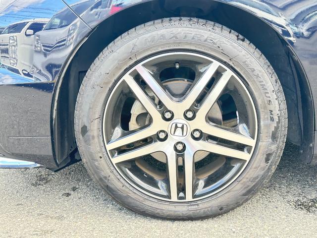 オデッセイ アブソルート・２０ｔｈアニバーサリー　純正８ｉｎメモリーナビ　バックカメラ　両側パワースライドドア　ＬＥＤヘッドライト　フォグライト　ハーフレザーシート　クルーズコントロール　ＣＴＢＡ　ＴＲＣ　ＥＴＣ　アイドリングストップ　パワーシート（21枚目）