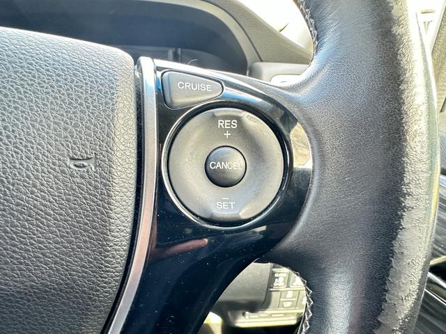 オデッセイ アブソルート・２０ｔｈアニバーサリー　純正８ｉｎメモリーナビ　バックカメラ　両側パワースライドドア　ＬＥＤヘッドライト　フォグライト　ハーフレザーシート　クルーズコントロール　ＣＴＢＡ　ＴＲＣ　ＥＴＣ　アイドリングストップ　パワーシート（38枚目）