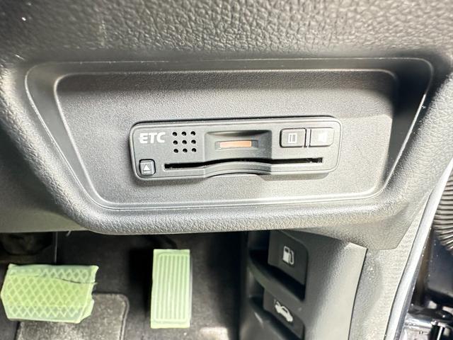 オデッセイ アブソルート・２０ｔｈアニバーサリー　純正８ｉｎメモリーナビ　バックカメラ　両側パワースライドドア　ＬＥＤヘッドライト　フォグライト　ハーフレザーシート　クルーズコントロール　ＣＴＢＡ　ＴＲＣ　ＥＴＣ　アイドリングストップ　パワーシート（40枚目）