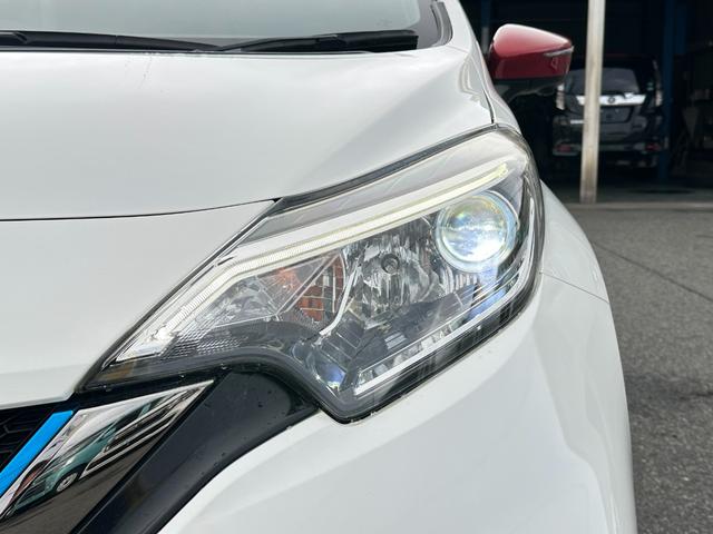 ノート ｅ－パワーニスモ　純正メモリーナビ　フルセグＴＶ　アラウンドビューカメラ　エマージェンシーブレーキ　デジタルインナーミラー　ＬＥＤヘッドライト　ＬＥＤフォグライト　ＬＫＡ　ＴＲＣ　ＥＴＣ　クリアランスソナー（15枚目）